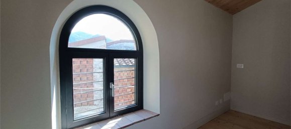4 bedrooms House in Borgo a Mozzano, Italy No. 334862 33