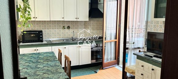 2 bedrooms Apartment in Naples, Italy No. 375840 11