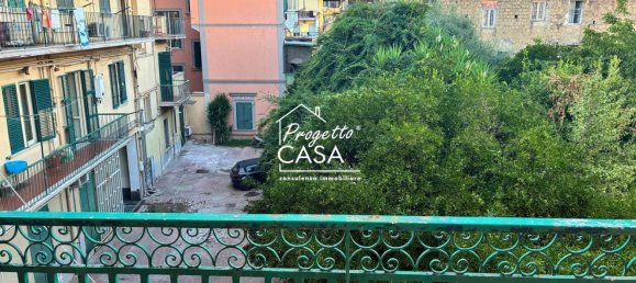 2 bedrooms Apartment in Naples, Italy No. 375840 4