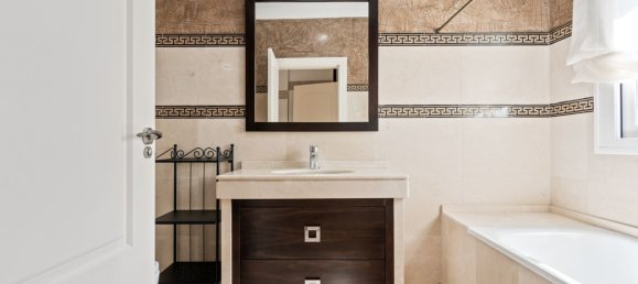 4 Schlafzimmer Villa in Marbella, Spain, Nr. 147112 23