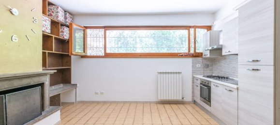 2 rooms Apartment in Marino, Italy No. 303389 3