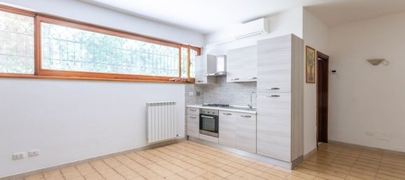 2 rooms Apartment in Marino, Italy No. 303389 6