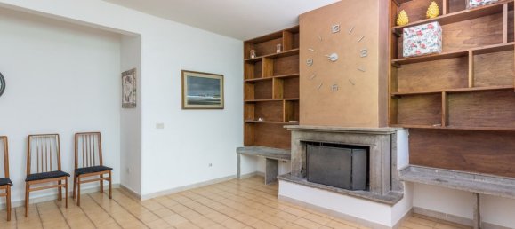 2 rooms Apartment in Marino, Italy No. 303389 4