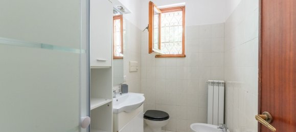 2 rooms Apartment in Marino, Italy No. 303389 20