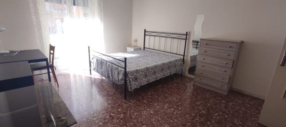 6 chambres Appartement à Catania, Italy No. 373863 2