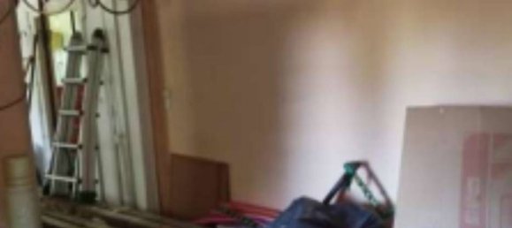 5 rooms Apartment in Cocquio-Trevisago, Italy No. 184530 4