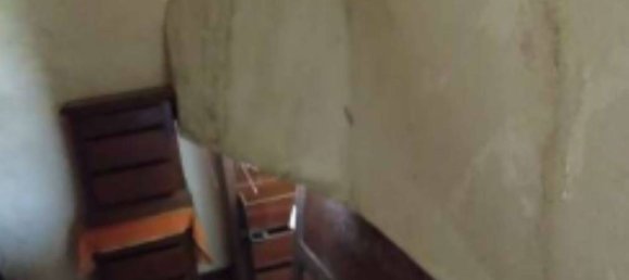 5 rooms Apartment in Cocquio-Trevisago, Italy No. 184530 7