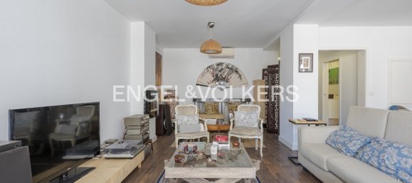 3 bedrooms Apartment in Lisbon, Portugal No. 9730 4