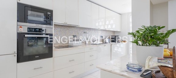 3 bedrooms Apartment in Lisbon, Portugal No. 9730 14