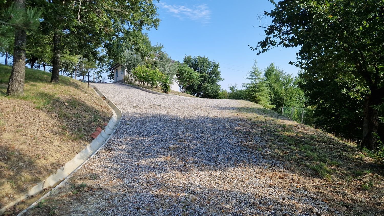 4 bedrooms Villa in Casalfiumanese, Italy No. 402490