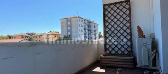 Apartamento de 3 dormitorios en Cornate d'Adda, Italy No. 378737 11