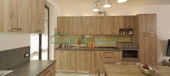 Дом с 2 спальнями в Гавардо, Италия № 360383 2