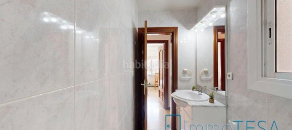 4 bedrooms Apartment in Barcelona, Spain No. 169151 30