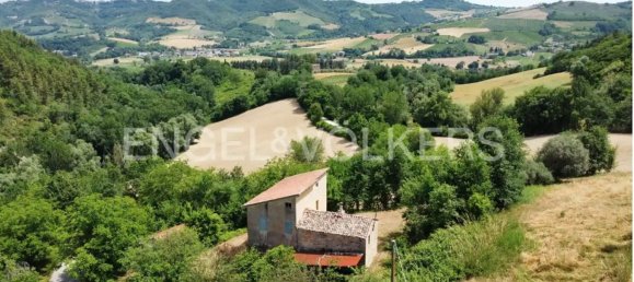 5 rooms House in Montelparo, Italy No. 102156 5