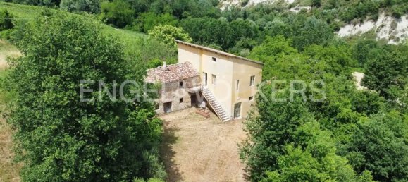 5 rooms House in Montelparo, Italy No. 102156 4