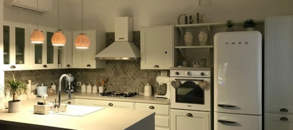 Apartamento de 4 divisões em Gioia del Colle, Italy N.º 270220 2