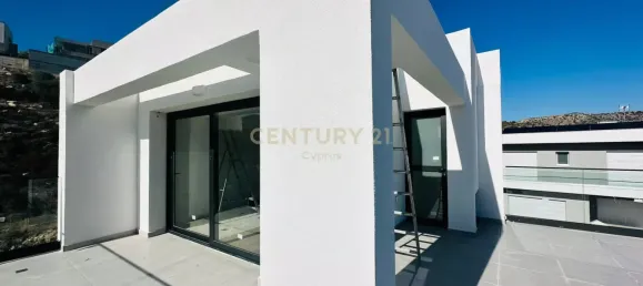 4 bedrooms Villa in Agios Athanasios, Cyprus No. 4552 11