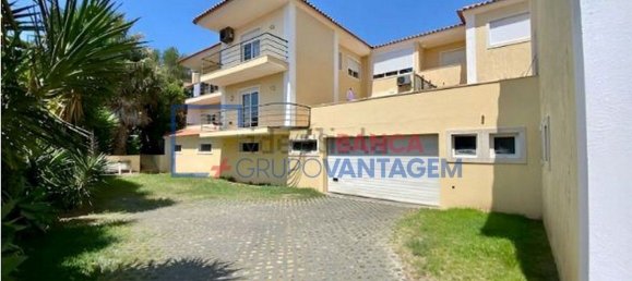 3 bedrooms House in Cascais, Portugal No. 179181 2