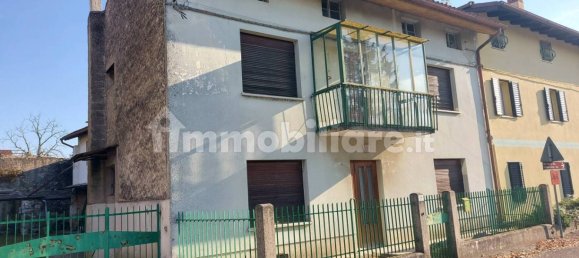 3 bedrooms House in Gorizia, Italy No. 21240 3