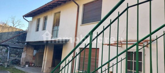 3 bedrooms House in Gorizia, Italy No. 21240 4