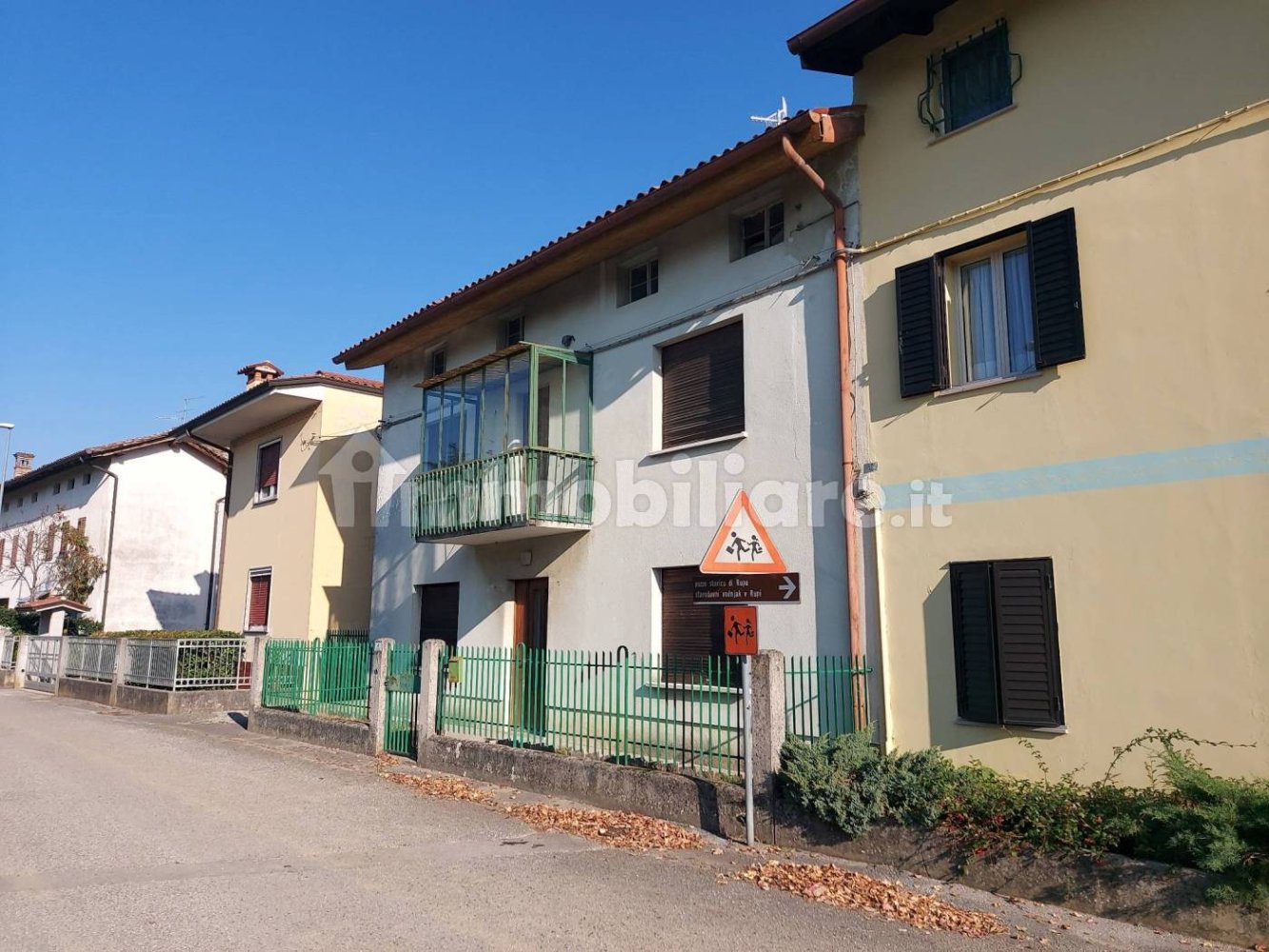 3 bedrooms House in Gorizia, Italy No. 21240