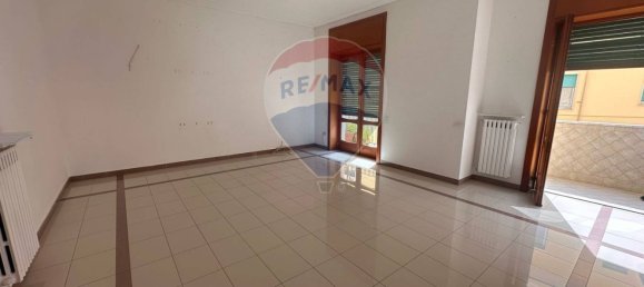 Квартира с 5 комнатами в Неаполь, Италия № 66109 5