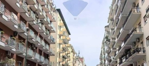 Квартира с 5 комнатами в Неаполь, Италия № 66109 2