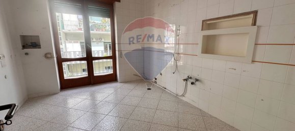 Квартира с 5 комнатами в Неаполь, Италия № 66109 12