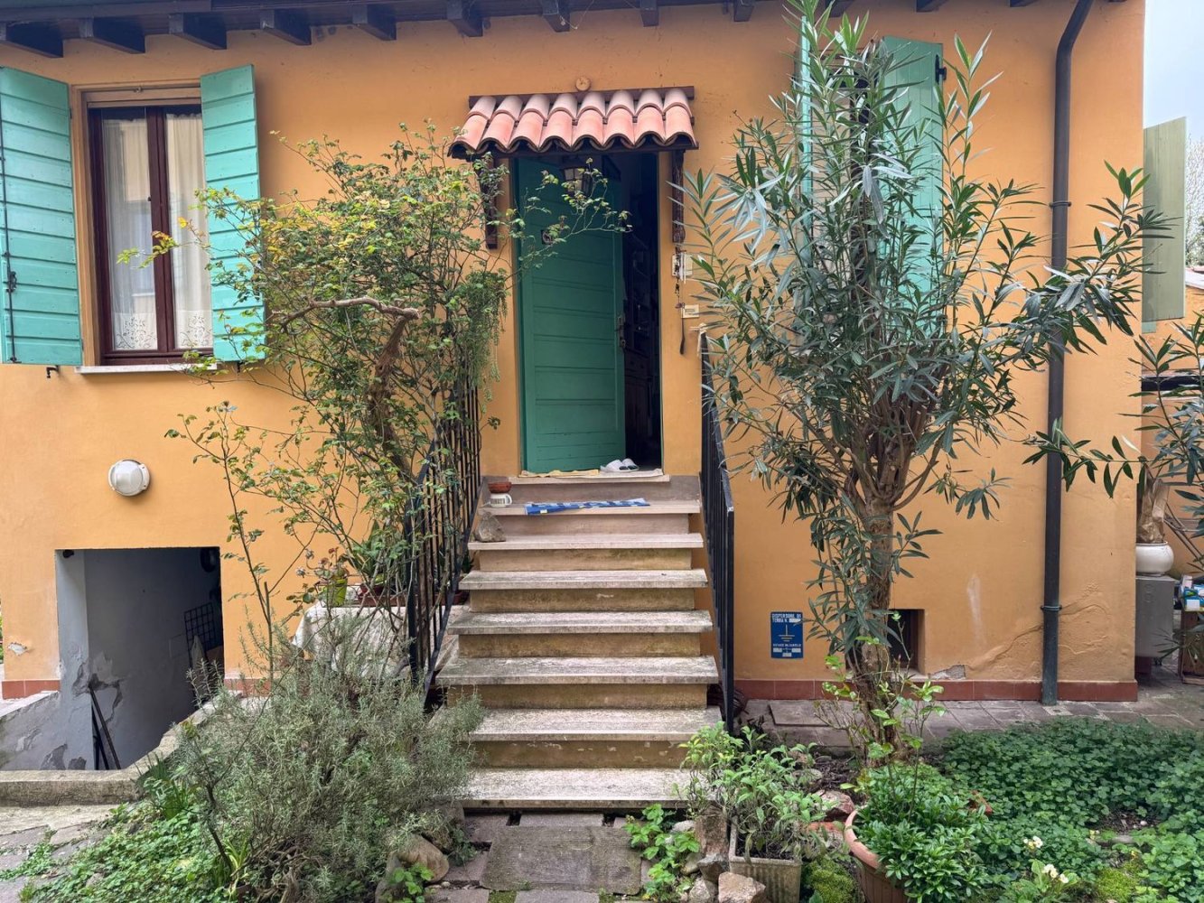 2 Schlafzimmer Wohnung in Mantua, Italy, Nr. 381817