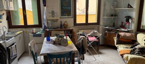 2 Schlafzimmer Wohnung in Mantua, Italy, Nr. 381817 5