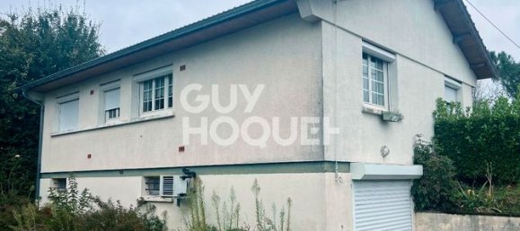 2 bedrooms House in Autun, France No. 358976 2