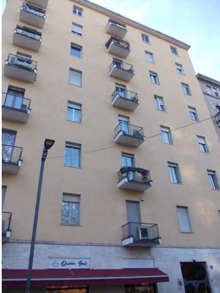 Квартира с 4 комнатами в Милан, Италия № 291525