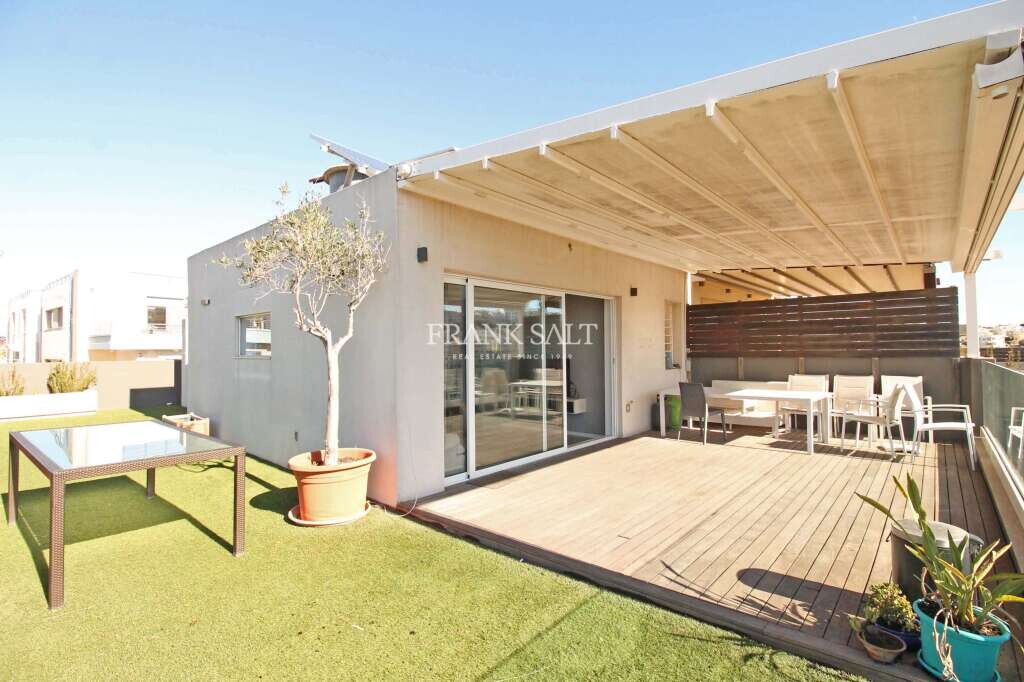 3 bedrooms Maisonette in Swieqi, Malta No. 9259