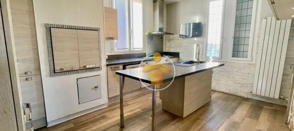 Дом с 6 спальнями в Ла Фер, Франция № 88638 4