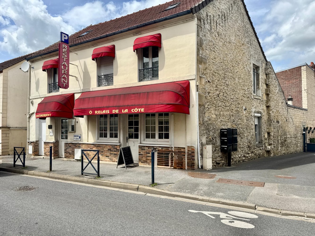 2 غرف نوم عقار تجاري في Gouvieux, France رقم 160609