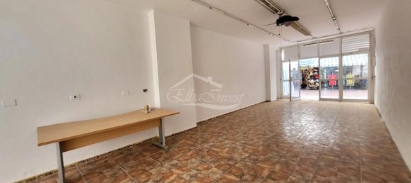 83m² Commercial property in Santiago del Teide, Spain No. 115798 6
