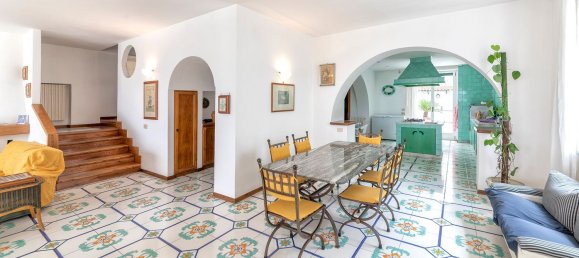 10 rooms Villa in Ischia, Italy No. 136480 3