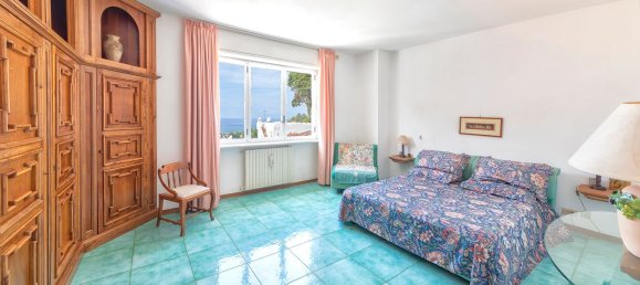 10 rooms Villa in Ischia, Italy No. 136480 8
