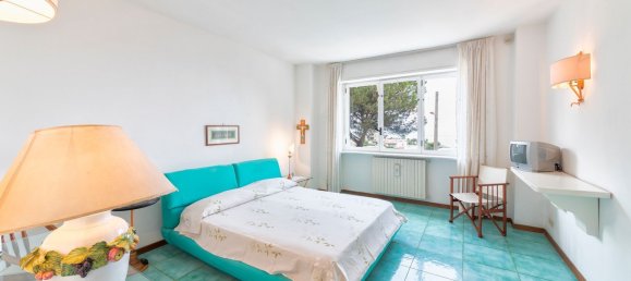 10 rooms Villa in Ischia, Italy No. 136480 10