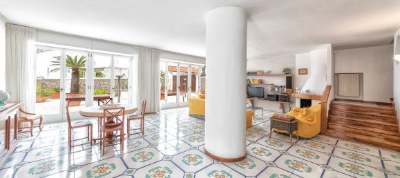 10 rooms Villa in Ischia, Italy No. 136480 2