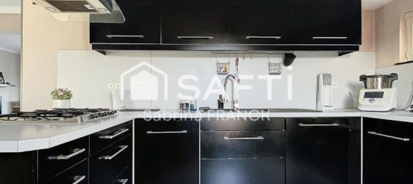 4 bedrooms House in Neufgrange, France No. 158963 5