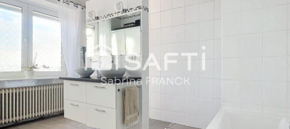 4 bedrooms House in Neufgrange, France No. 158963 11