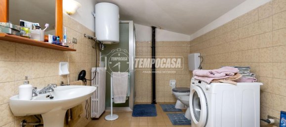 4 rooms Apartment in Zocca, Italy No. 33147 18