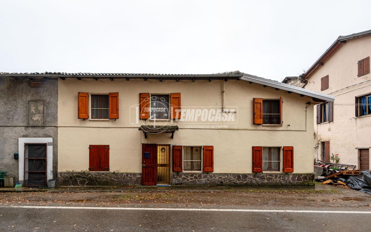 4 rooms Apartment in Zocca, Italy No. 33147