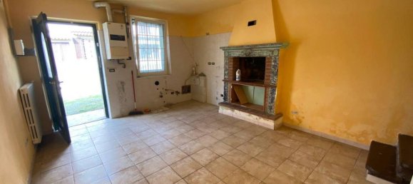 Casa de 2 habitaciónes en Senna Lodigiana, Italy No. 149126 19