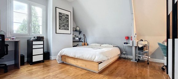 6 bedrooms House in Saint-Avertin, France No. 229814 19