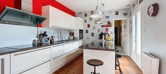 6 bedrooms House in Saint-Avertin, France No. 229814 8