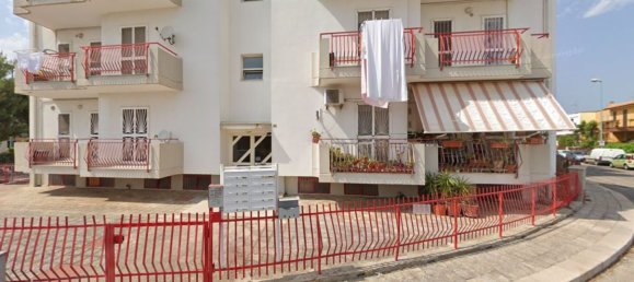 3-salle Appartement à Adelfia, Italy No. 98937 2