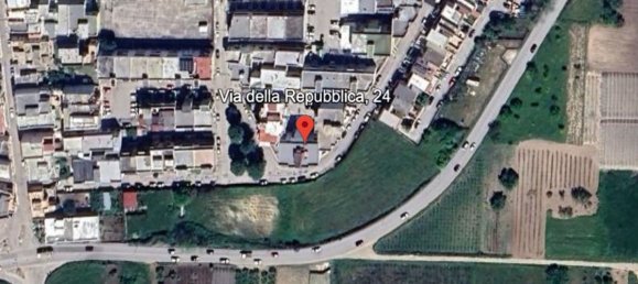 3-salle Appartement à Adelfia, Italy No. 98937 3