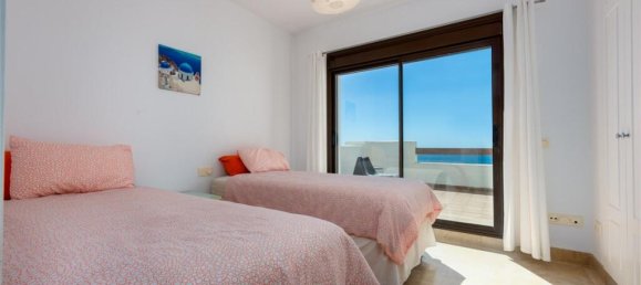 2 Schlafzimmer Penthouse in La Alcaidesa, Spain, Nr. 185937 7